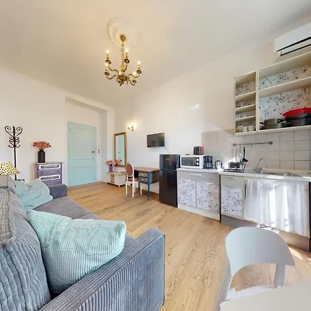 Apartment Les Fleurs Astoria *