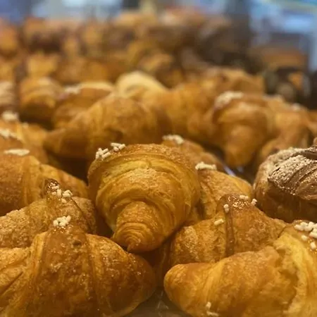 Апартаменты Les Fleurs Astoria