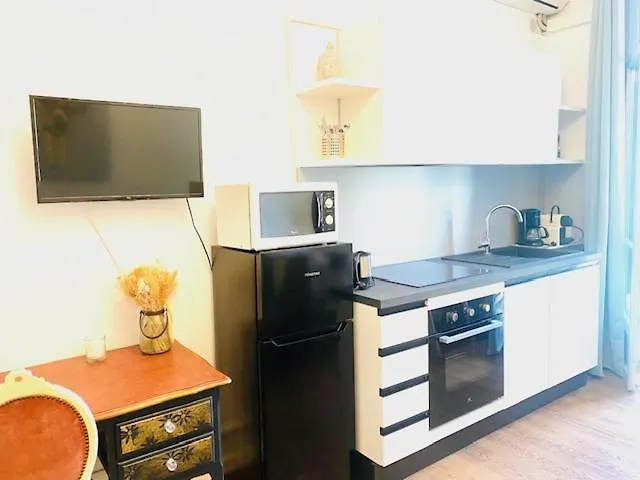 Les Fleurs Astoria Menton