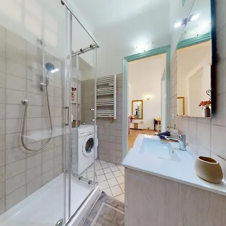 Appartement Les Fleurs Astoria