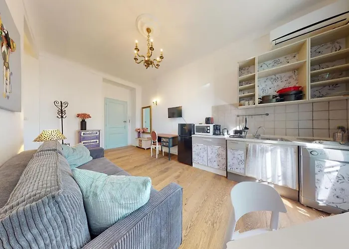 Apartamento Les Fleurs Astoria *